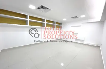 Empty Room image for: Business Centre - Studio - 5 Bathrooms for rent in Al Bateen - Abu Dhabi, Image 1