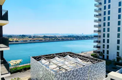 Apartment - 2 Bedrooms - 2 Bathrooms for rent in Waters Edge - Yas Island - Abu Dhabi