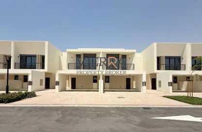 Villa - 3 Bedrooms - 4 Bathrooms for rent in Maha Townhouses - Town Square - Dubai