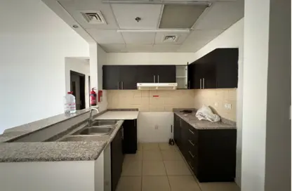Apartment - 2 Bedrooms - 3 Bathrooms for sale in Mazaya 11 - Queue Point - Dubai Land - Dubai