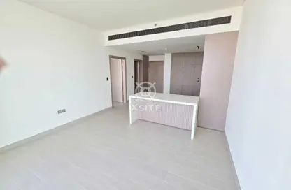 Apartment - 1 Bedroom - 2 Bathrooms for rent in Binghatti Phoenix - Jumeirah Village Circle - Dubai