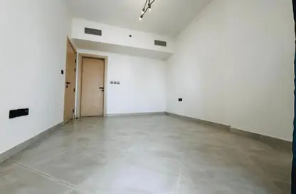 Apartment - 2 Bedrooms - 2 Bathrooms for sale in Binghatti Avenue - Al Jaddaf - Dubai