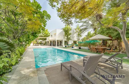 Villa - 6 Bedrooms - 5 Bathrooms for sale in Meadows 2 - Meadows - Dubai