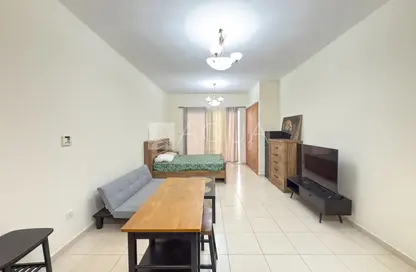 شقة - 1 حمام للايجار في مالباري 2 - حدائق الإمارات 2 - قرية الجميرا سركل - دبي