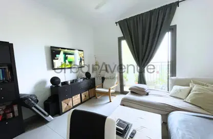Apartment - 2 Bedrooms - 2 Bathrooms for sale in Hayat Boulevard 1A - Hayat Boulevard 1 - Hayat Boulevard - Town Square - Dubai