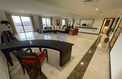 شقة - 3 غرف نوم - 5 حمامات للايجار في مرجان 4 - مرجان - جميرا بيتش ريزيدنس - دبي