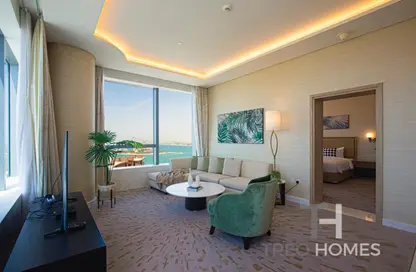 Apartment - 1 Bedroom - 2 Bathrooms for rent in The Palm Tower - Palm Jumeirah - Dubai