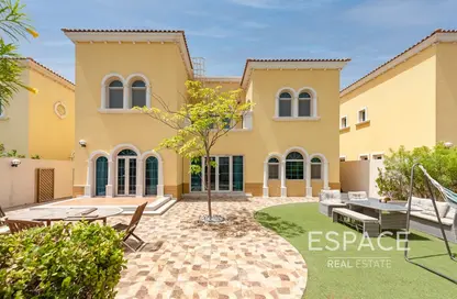 فيلا - 3 غرف نوم - 4 حمامات للايجار في التراث - جميرا بارك - دبي