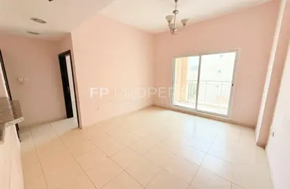 Apartment - 1 Bedroom - 1 Bathroom for sale in Mazaya 17 - Queue Point - Dubai Land - Dubai