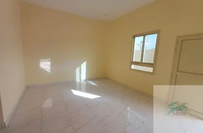 Penthouse - 4 Bedrooms - 5 Bathrooms for rent in Shakhbout City - Abu Dhabi