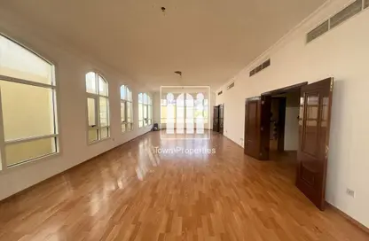 Villa - 6 Bedrooms for rent in Airport Road - Abu Dhabi