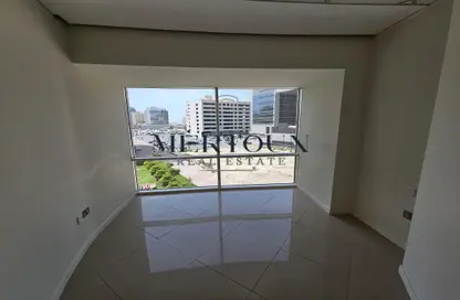 Office Space - Studio - 2 Bathrooms for rent in Park Place Tower - Sheikh Zayed Road - Dubai