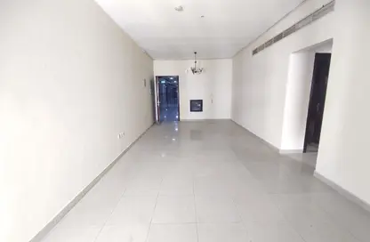 Apartment - 2 Bedrooms - 2 Bathrooms for rent in Muwaileh 29 Building - Muwaileh - Sharjah