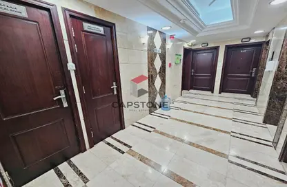 عمارة بالكامل - 7 غرف نوم للايجار في شارع المطار - أبوظبي