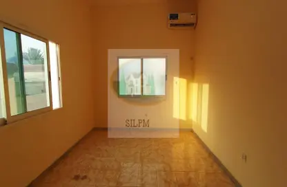 Empty Room image for: Apartment for rent in Al Khalidiya - Abu Dhabi, Image 1
