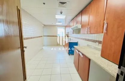 Apartment - 1 Bedroom - 2 Bathrooms for rent in Al Khan Corniche - Al Khan - Sharjah
