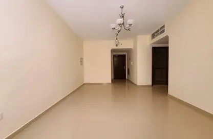 Apartment - 1 Bedroom - 2 Bathrooms for rent in The Square 1 - Muwaileh Commercial - Sharjah