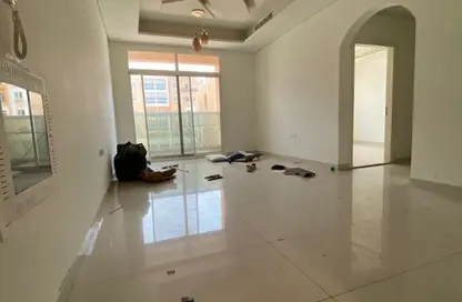 Apartment - 3 Bedrooms - 3 Bathrooms for rent in Al Mowaihat 3 - Al Mowaihat - Ajman