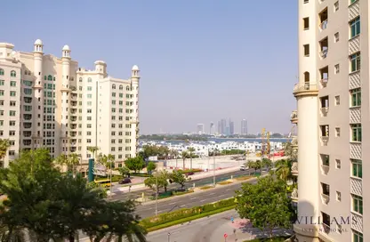 Apartment - 3 Bedrooms - 4 Bathrooms for sale in Al Sarrood - Shoreline Apartments - Palm Jumeirah - Dubai