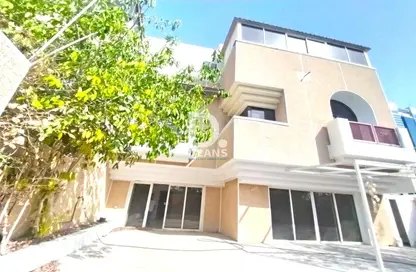 Villa - 5 Bedrooms - 7+ Bathrooms for rent in Mina Road - Tourist Club Area - Abu Dhabi