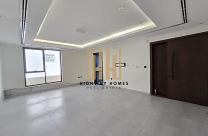 Penthouse - 3 Bedrooms - 4 Bathrooms for rent in Al Nasreya - Sharjah