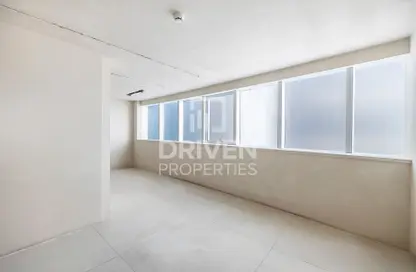 Office Space - Studio for rent in Tower A - API Trio Towers - Sheikh Zayed Road - Dubai
