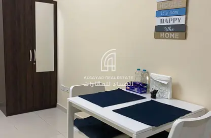 شقة - 1 حمام للايجار في بناية ثريا المجاز - المجاز 3 - المجاز - الشارقة