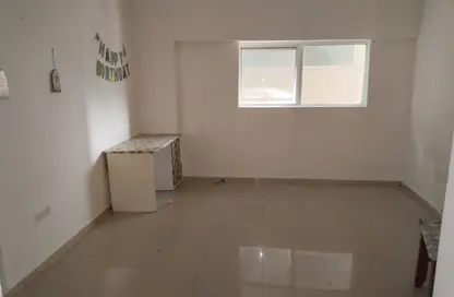 Apartment - 1 Bedroom - 1 Bathroom for rent in Qasimia 10 building - Al Mahatta - Al Qasimia - Sharjah