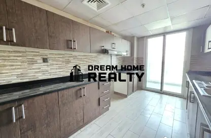 Apartment - 3 Bedrooms - 3 Bathrooms for rent in Dar Al Majaz - Jamal Abdul Nasser Street - Al Majaz - Sharjah