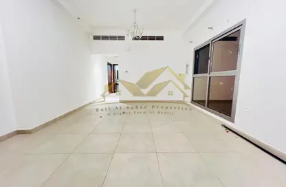 Apartment - 1 Bedroom - 2 Bathrooms for rent in Jumeirah Garden City - Al Satwa - Dubai