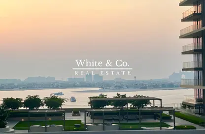 Apartment - 2 Bedrooms - 2 Bathrooms for sale in Marina Vista - EMAAR Beachfront - Dubai Harbour - Dubai