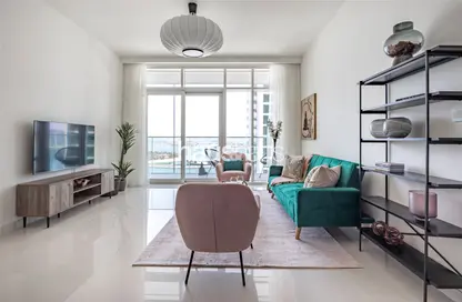 Apartment - 1 Bedroom - 1 Bathroom for sale in EMAAR Beachfront - Dubai Harbour - Dubai