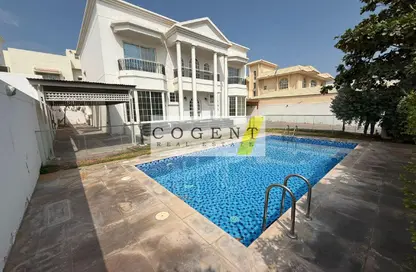 Villa - 5 Bedrooms - 6 Bathrooms for rent in Jumeirah 3 Villas - Jumeirah 3 - Jumeirah - Dubai