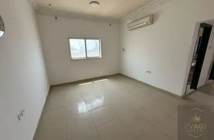 Apartment - 1 Bedroom - 2 Bathrooms for rent in Al Rashidiya Towers - Al Rashidiya - Ajman Downtown - Ajman