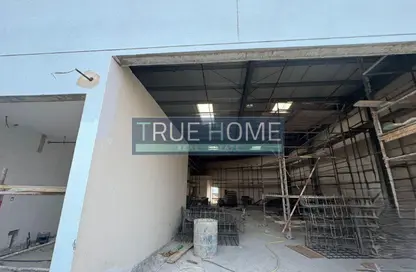 Warehouse - Studio - 4 Bathrooms for rent in Al Sajaa Industrial - Al Sajaa - Sharjah