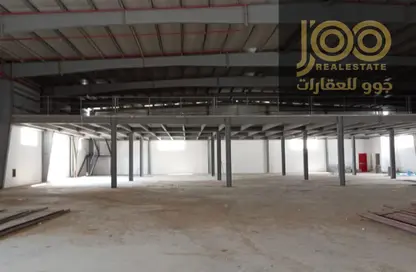 مستودع - استوديو - 3 حمامات للايجار في أم الثعوب - أم القيوين