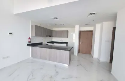 Apartment - 2 Bedrooms - 4 Bathrooms for rent in 5th Avenue - Al Furjan - Dubai