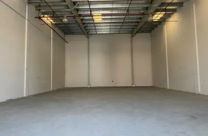 Warehouse - Studio - 1 Bathroom for rent in Al Sajaa Industrial - Al Sajaa - Sharjah
