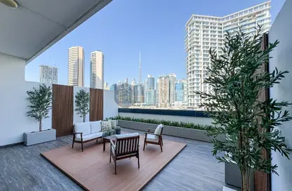 Apartment - 1 Bedroom - 2 Bathrooms for sale in SOL Bay - Business Bay - Dubai