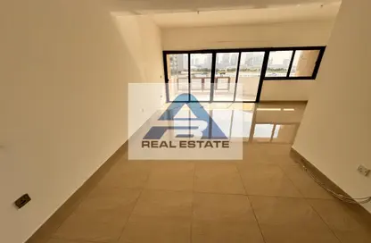 Villa - 5 Bedrooms - 7 Bathrooms for rent in Al Mina - Abu Dhabi