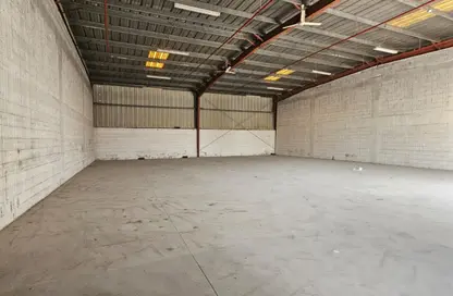 Warehouse - Studio - 1 Bathroom for rent in Al Quoz - Dubai