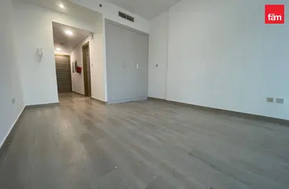 شقة - 1 حمام للايجار في بلوم تاورز سي - ابراج بلووم - الضاحية 10 - قرية الجميرا سركل - دبي