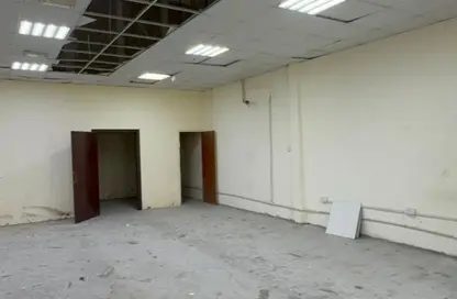 مستودع - استوديو - 2 حمامات للايجار في مصفح الصناعية - مصفح - أبوظبي
