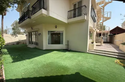 Villa - 4 Bedrooms - 5 Bathrooms for rent in Umm Suqeim 2 - Umm Suqeim - Dubai