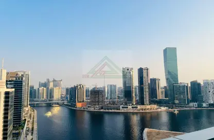 Apartment - 2 Bedrooms - 3 Bathrooms for rent in Bay's Edge - Business Bay - Dubai