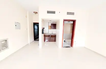 Apartment - 1 Bathroom for rent in Al Mujarrah - Al Sharq - Sharjah