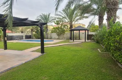 Villa - 5 Bedrooms - 6 Bathrooms for rent in Legacy - Jumeirah Park - Dubai