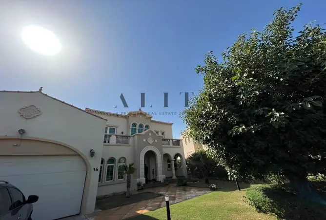 Villa - 4 Bedrooms - 5 Bathrooms for sale in Cluster 23 - Jumeirah Islands - Dubai