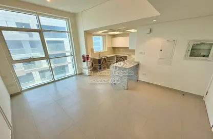 Apartment - Studio - 1 Bathroom for rent in Al Seef - Al Raha Beach - Abu Dhabi