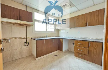 شقة - غرفة نوم - 1 حمام للايجار في بناية مويليح 3 - مويلح - الشارقة شقة - غرفة نوم - 1 حمام للايجار في بناية مويليح 3 - مويلح - الشارقة